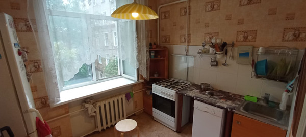 Продам многокомнатную квартиру, Вучетича ул, 17к1, Москва г