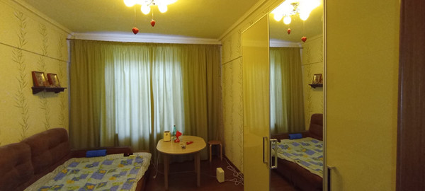 Продам многокомнатную квартиру, Вучетича ул, 17к1, Москва г