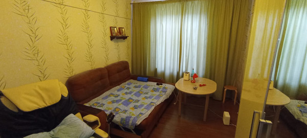 Продам многокомнатную квартиру, Вучетича ул, 17к1, Москва г