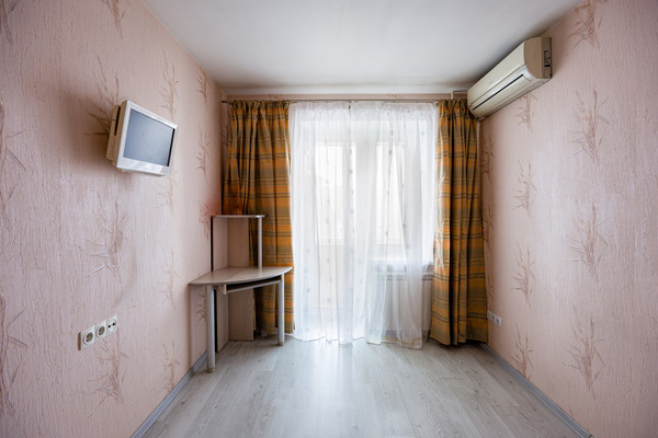 Сдам трехкомнатную (3-комн.) квартиру, Коллонтай ул, 28к1, Санкт-Петербург г