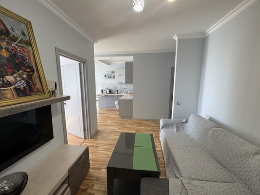 Продам двухкомнатную (2-комн.) квартиру, Гагарина ул, 150, Ханты-Мансийск г