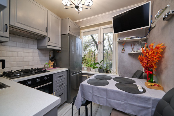 Продам двухкомнатную (2-комн.) квартиру, Кетчерская ул, 8к2, Москва г