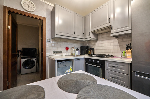 Продам двухкомнатную (2-комн.) квартиру, Кетчерская ул, 8к2, Москва г