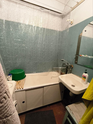 Продам двухкомнатную (2-комн.) квартиру, Советская ул, 47, Кронштадт г