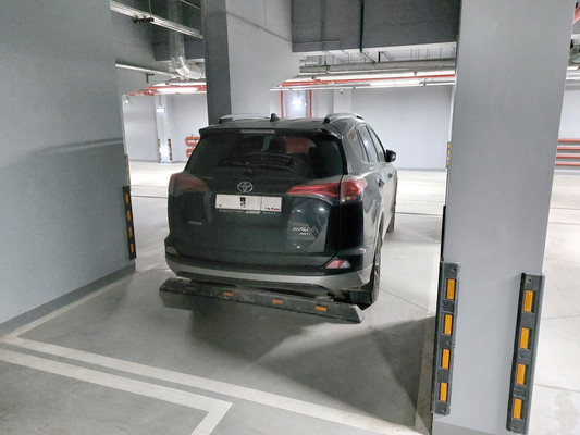 Продам машиноместо 16,2 м2, Дежнёва проезд, 30к3, Москва г