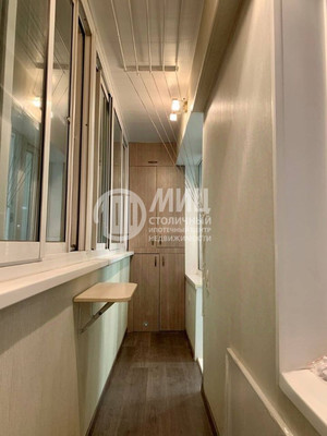 Продам двухкомнатную (2-комн.) квартиру, Ленинский пр-кт, 130к2, Москва г