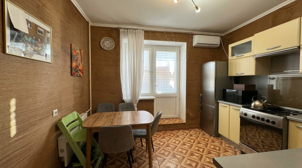 Продам однокомнатную (1-комн.) квартиру, Дмитровская ул, 26, Базарово д