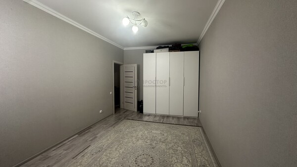 Продам двухкомнатную (2-комн.) квартиру, Александры Монаховой ул, 6, Коммунарка п