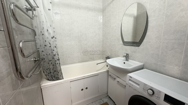 Продам двухкомнатную (2-комн.) квартиру, Александры Монаховой ул, 6, Коммунарка п