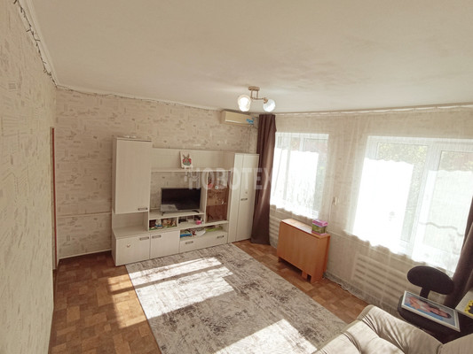 Продам двухкомнатную (2-комн.) квартиру, Исполкомовская ул, 74, Апшеронск г