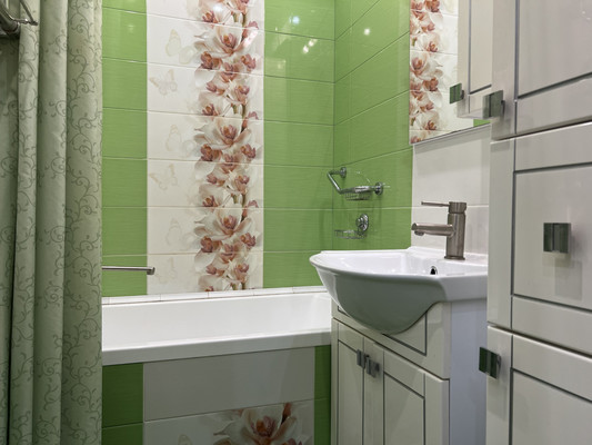 Продам однокомнатную (1-комн.) квартиру, Бачуринская ул, 8к3, Коммунарка п