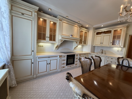 Продам многокомнатную квартиру, Дунаевского ул, 7, Москва г