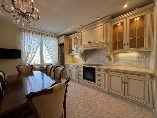 Продам многокомнатную квартиру, Дунаевского ул, 7, Москва г