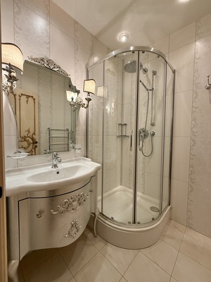 Продам многокомнатную квартиру, Дунаевского ул, 7, Москва г