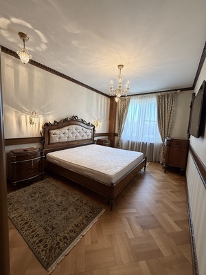 Продам многокомнатную квартиру, Дунаевского ул, 7, Москва г