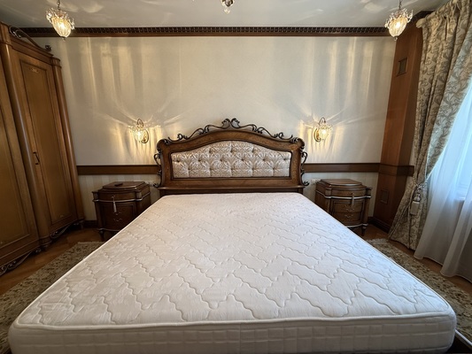 Продам многокомнатную квартиру, Дунаевского ул, 7, Москва г