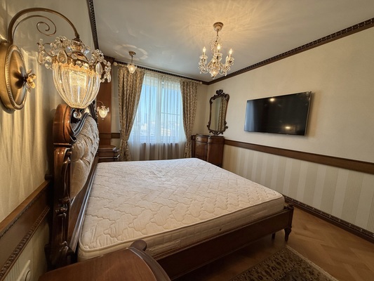 Продам многокомнатную квартиру, Дунаевского ул, 7, Москва г