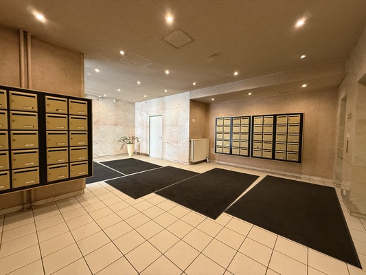 Продам многокомнатную квартиру, Дунаевского ул, 7, Москва г