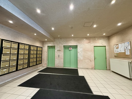 Продам многокомнатную квартиру, Дунаевского ул, 7, Москва г