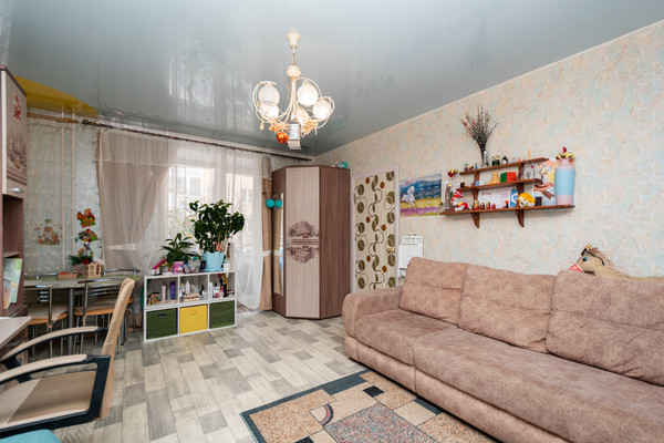 Продам двухкомнатную (2-комн.) квартиру, Российская ул, 1, Иркутск г