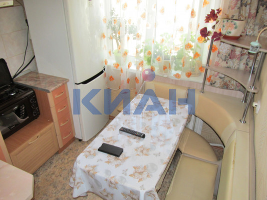 Продам однокомнатную (1-комн.) квартиру, Металлургов пр-кт, 45, Красноярск г