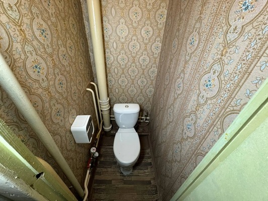 Продам трехкомнатную (3-комн.) квартиру, Индустриальное ш, 14, Комсомольск-на-Амуре г