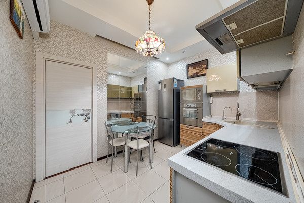 Продам двухкомнатную (2-комн.) квартиру, Новокуркинское ш, 51, Москва г