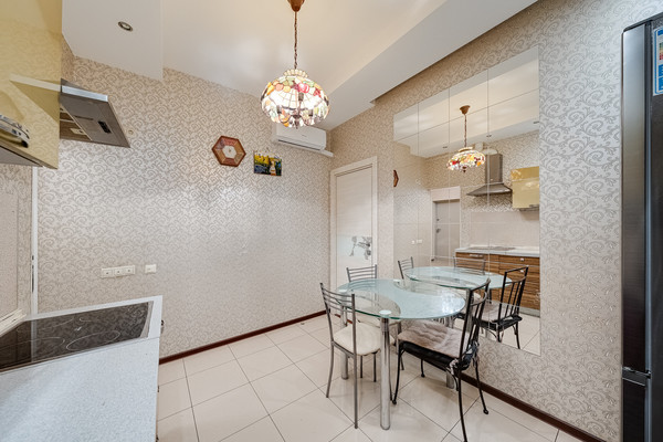 Продам двухкомнатную (2-комн.) квартиру, Новокуркинское ш, 51, Москва г