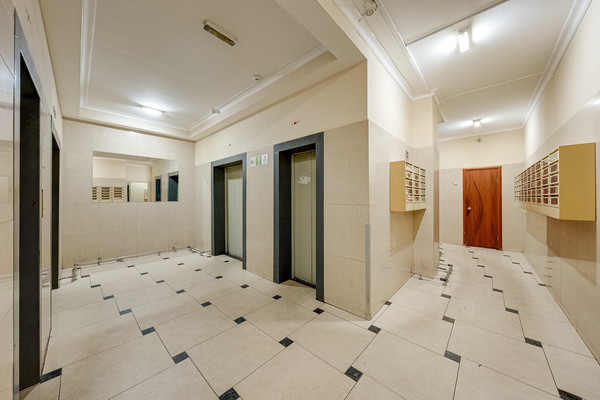 Продам двухкомнатную (2-комн.) квартиру, Новокуркинское ш, 51, Москва г