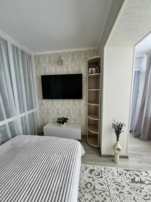 Продам однокомнатную (1-комн.) квартиру, Родниковая ул, 2к2, Анапа г