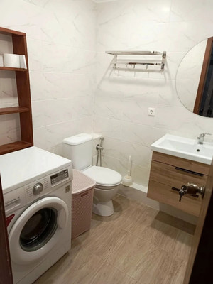 Продам трехкомнатную (3-комн.) квартиру, Первомайская ул, 22, Анапа г