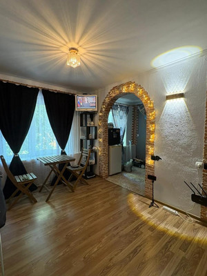 Продам двухкомнатную (2-комн.) квартиру, Горького ул, 631, Витязево с