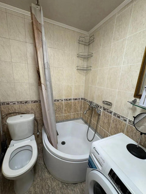 Продам двухкомнатную (2-комн.) квартиру, Горького ул, 631, Витязево с