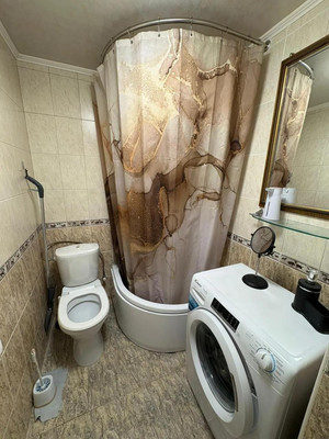 Продам двухкомнатную (2-комн.) квартиру, Горького ул, 631, Витязево с