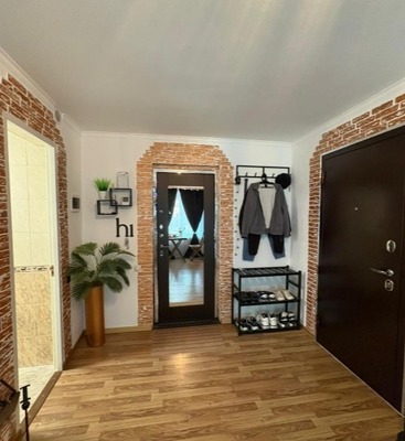 Продам двухкомнатную (2-комн.) квартиру, Горького ул, 631, Витязево с