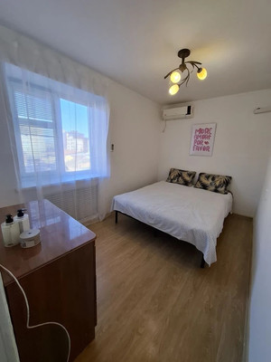 Продам трехкомнатную (3-комн.) квартиру, Горького ул, 72, Анапа г