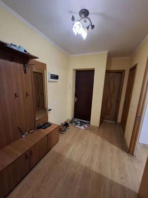 Продам трехкомнатную (3-комн.) квартиру, Горького ул, 72, Анапа г