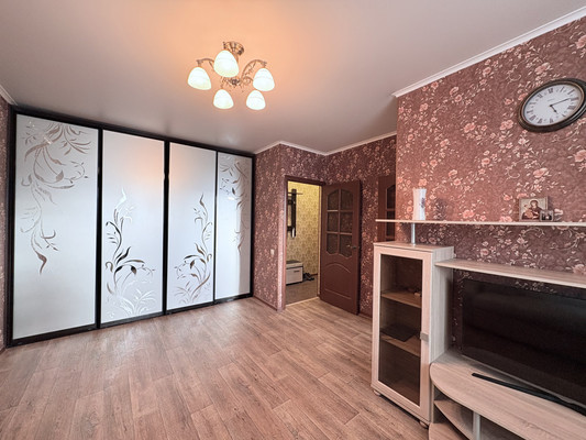 Продам однокомнатную (1-комн.) квартиру, Ибрагимова пр-кт, 7, Казань г