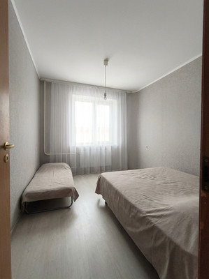 Продам трехкомнатную (3-комн.) квартиру, М.Ф.Гайсина ул, 4, Осиново с