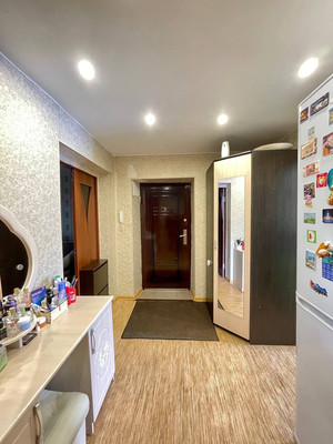 Продам трехкомнатную (3-комн.) квартиру, Республики ул, 76, Ишим г