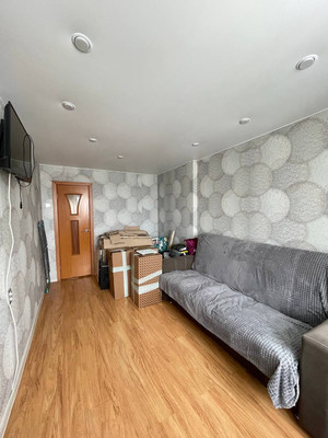 Продам трехкомнатную (3-комн.) квартиру, Республики ул, 76, Ишим г