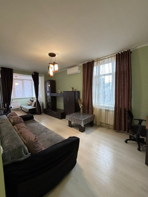 Продам однокомнатную (1-комн.) квартиру, Орджоникидзе ул, 2, Пятигорск г