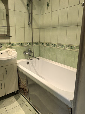 Продам трехкомнатную (3-комн.) квартиру, Просвещения пр-кт, 24к2, Санкт-Петербург г