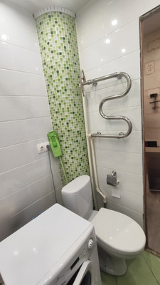 Продам двухкомнатную (2-комн.) квартиру, Советская ул, 100А, Глазово д