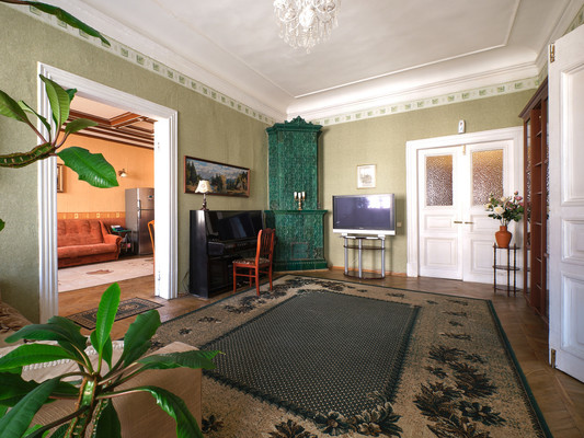 Продам двухкомнатную (2-комн.) квартиру, Колокольная ул, 11, Санкт-Петербург г