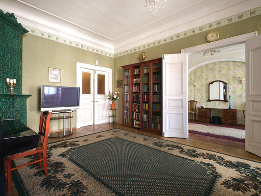 Продам двухкомнатную (2-комн.) квартиру, Колокольная ул, 11, Санкт-Петербург г