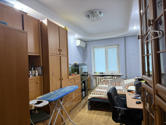 Продам двухкомнатную (2-комн.) квартиру, Ульянова Дмитрия ул, 20, Ялта г