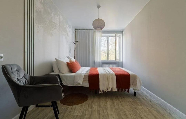 Продам двухкомнатную (2-комн.) квартиру, Киевская ул, 124, Симферополь г