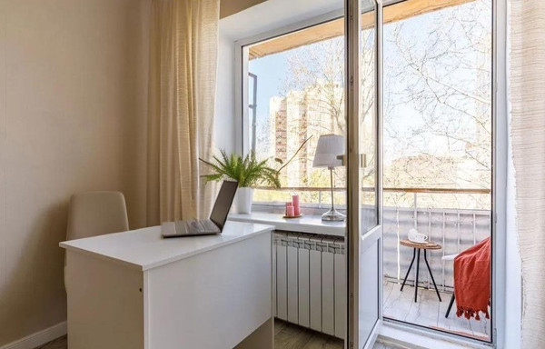 Продам двухкомнатную (2-комн.) квартиру, Киевская ул, 124, Симферополь г