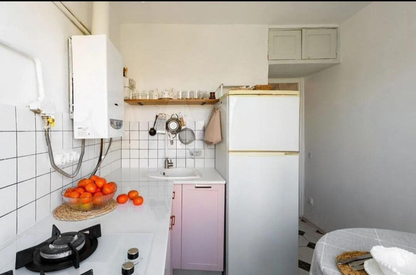 Продам двухкомнатную (2-комн.) квартиру, Киевская ул, 124, Симферополь г